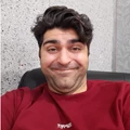{
  "Text": "محمد نصیری"
}
